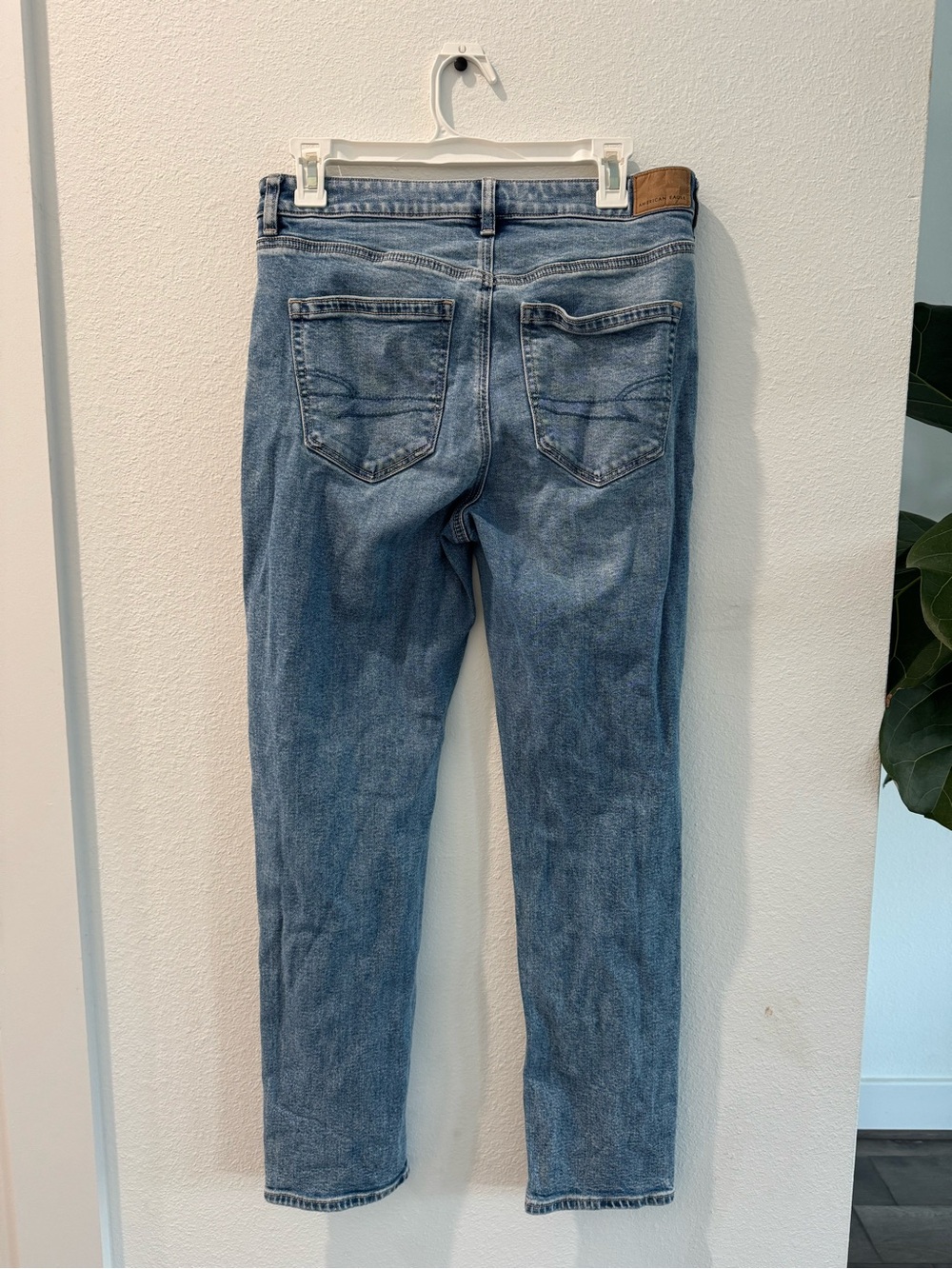 American Eagle Outfitters Light Blue Distressed Straight Leg Jeans - Picture 3 of 5